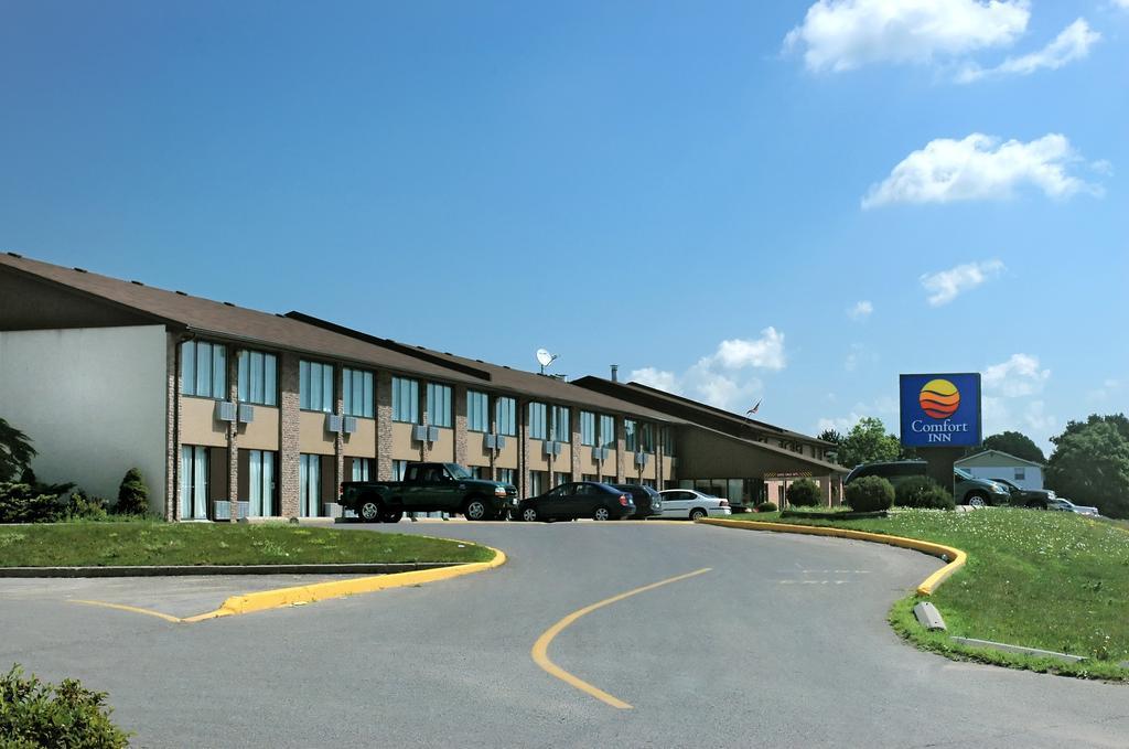 Comfort Inn Belleville Buitenkant foto